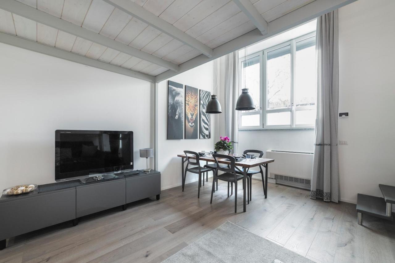 Апартаменты La Pampa New & Fully Refurbished Apt Милан Экстерьер фото